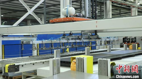 山東青島 高端家電智能制造車(chē)間生產(chǎn)忙